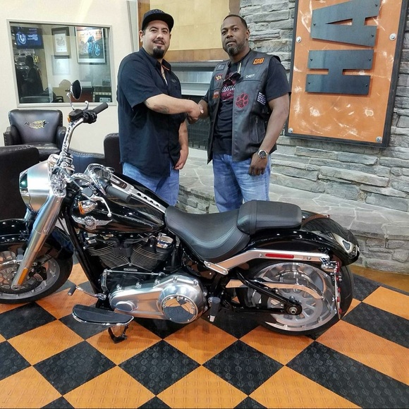 Meet your Posher, Marcus - Picture 4 of 6